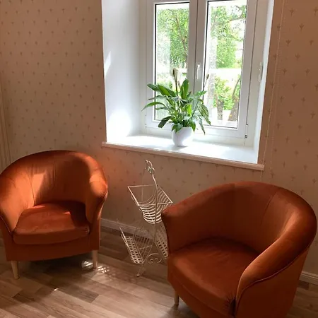 Suur-posti 22 Garden Apartment Parnu