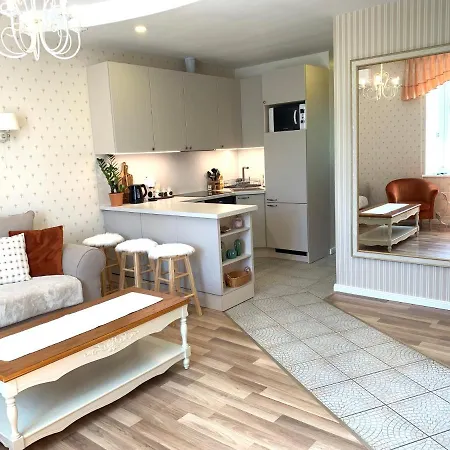 Suur-posti 22 Garden Appartement