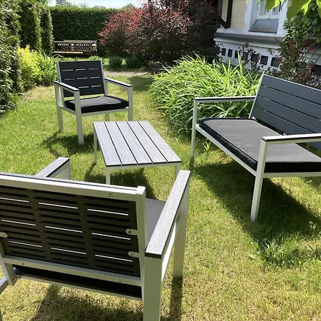 Suur-posti 22 Garden Apartment Parnu